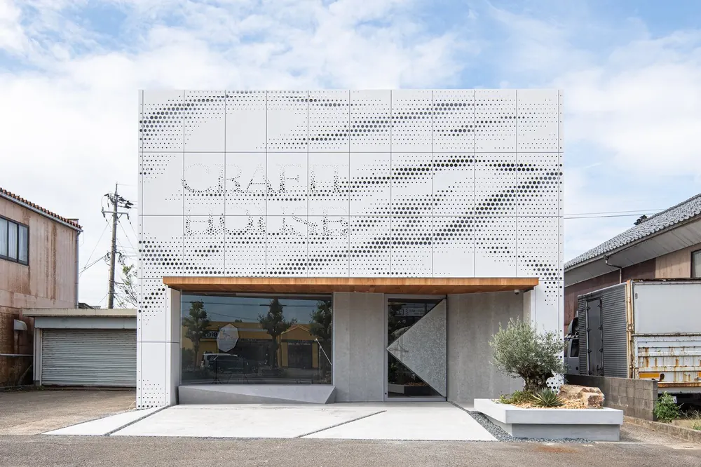 CRAFIT HOUSE 福井店の外観